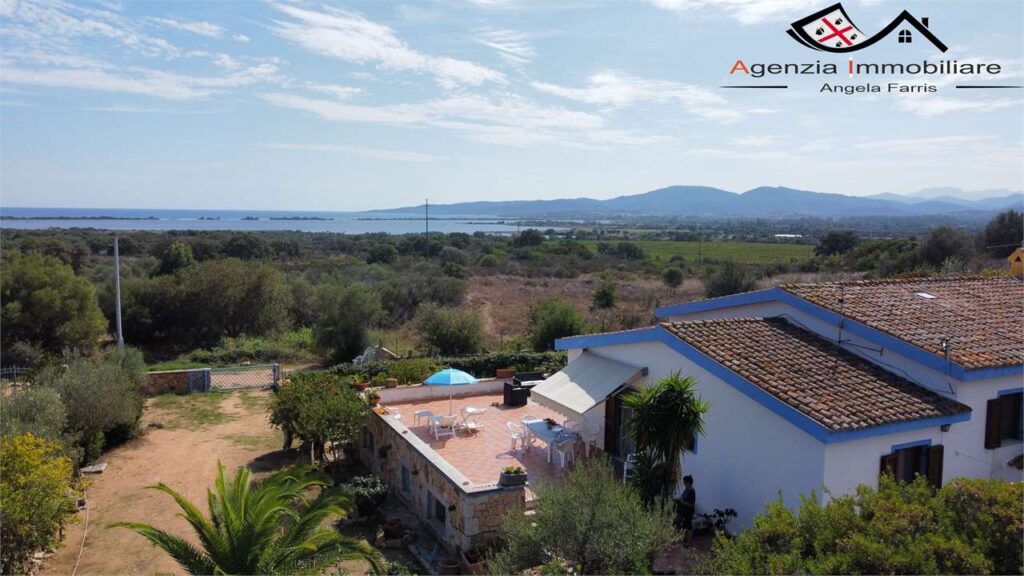 Meerblick Zweifamilien-Villa in San Teodoro