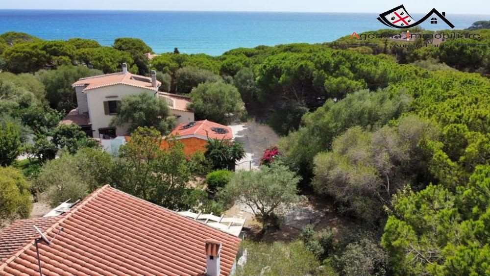 Villa 50 m vom Meer entfernt in Cala Liberotto